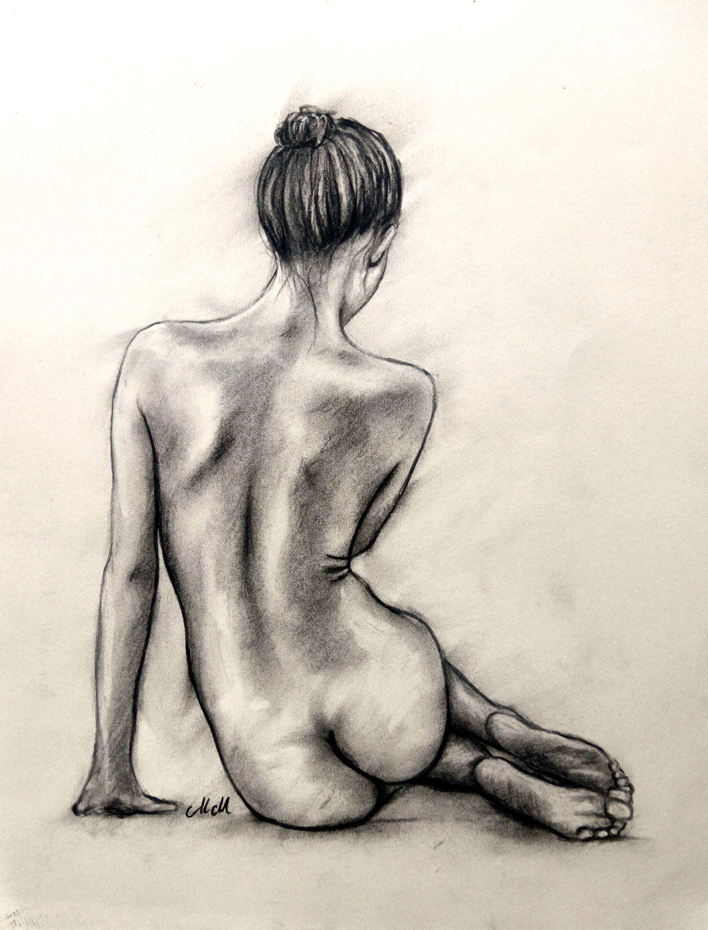 Nude Woman Charcoal Drawing – Female Figure
This erotic artwork charcoal drawing is a beautiful blend of sensuality and elegance. The romantic picture captures the female figure in a way that is both intimate and shy, making it the perfect addition to your bedroom wall art or bathroom decor.
Created with charcoal on light beige paper, this piece brings the raw beauty of the human form to life with delicate yet bold strokes.
Size: 35 cm x 46 cm (14" x 18")