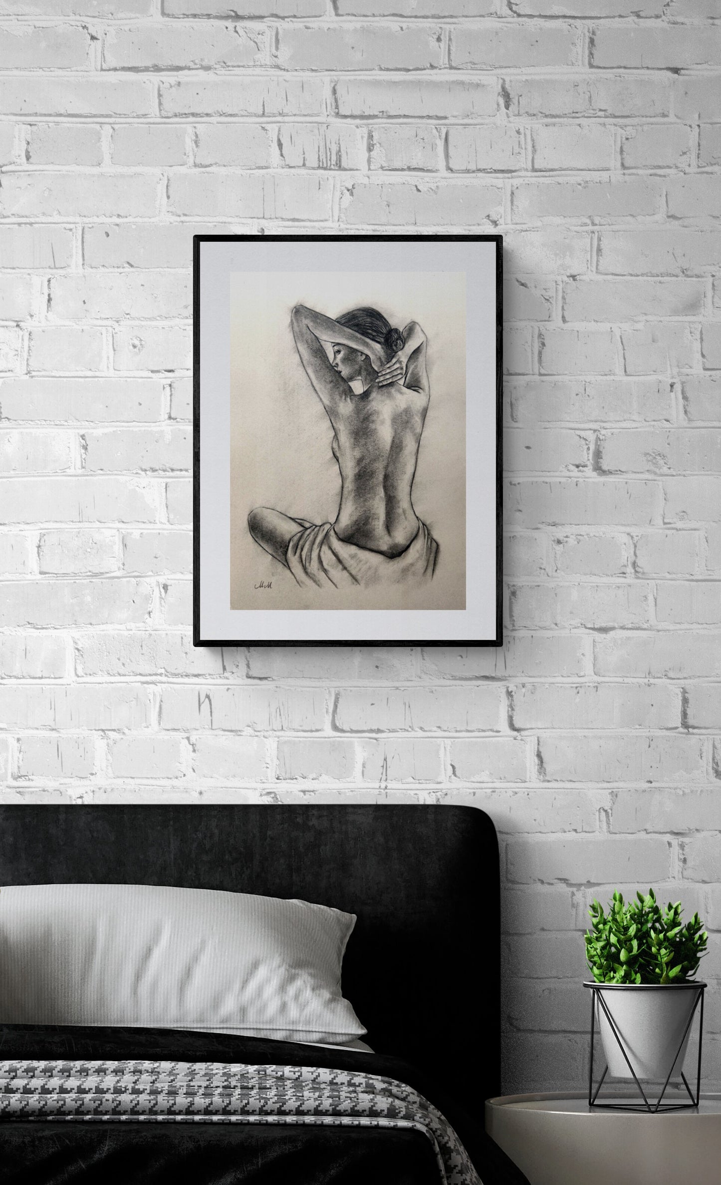 Nude Woman Charcoal Painting – Female Figure Drawing
This erotic artwork charcoal drawing is a beautiful blend of sensuality and elegance. The romantic painting captures the female figure in a way that is both intimate and shy, perfect addition to your bedroom wall art or bathroom decor.
Created with charcoal on light beige paper, this piece brings the raw beauty of the human form to life with delicate yet bold strokes
Size: 37 cm x 52 cm (14"x 20")
