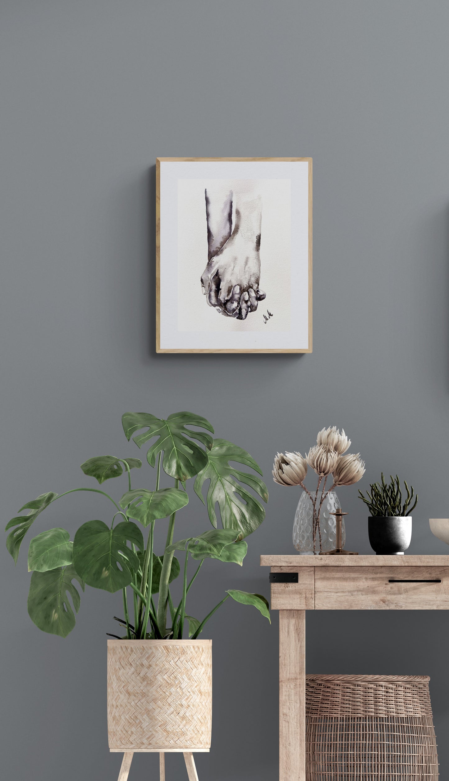 Lovers Holding Hands – Minimalist wall art - Ink Painting
This black and white wall art is a beautiful minimalist art, perfect for a modern home, Scandinavian-style space, or boho home.
Its timeless simple design makes it a versatile addition to any room: bedroom, living room and including a home office or hallway.
Ideal as a thoughtful gift for lovers, young families, or as family home wall art, it brings a sense of love and unity to any space.