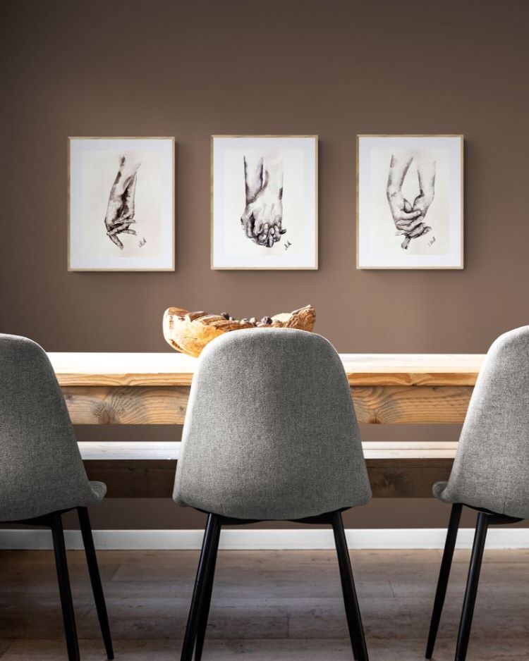 Lovers Holding Hands – Minimalist wall art - Ink Painting in dining room

This black and white wall art is a beautiful minimalist art, perfect for a modern home, Scandinavian-style space, or boho home.