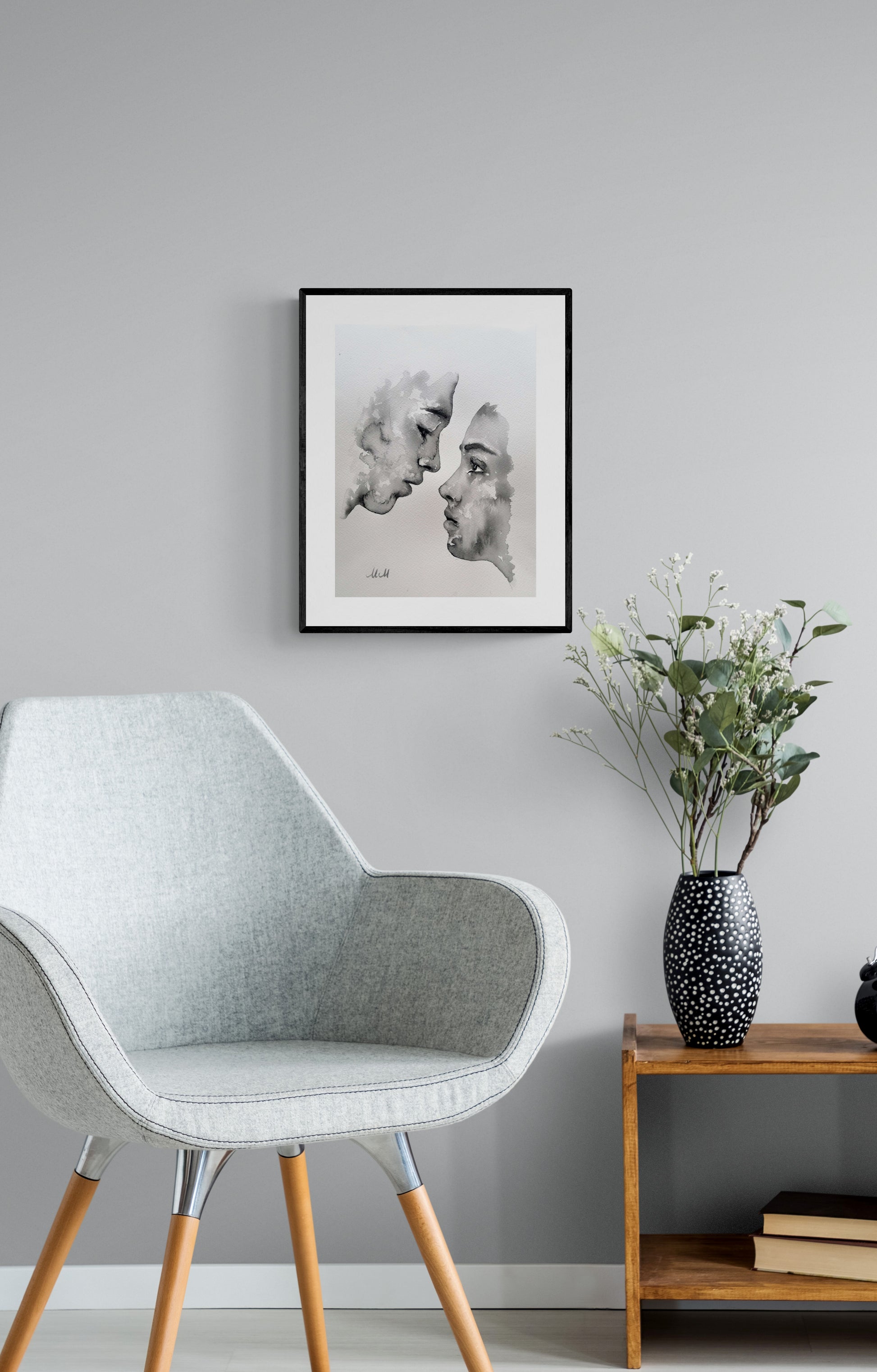 This Lovers watercolor painting is beautiful romantic wall art. Original aquarelle artwork is perfect bedroom wall art, living room wall decor or bathroom painting.
I am always amazed how just water and a bit of black color can do beautiful and simple painting.

