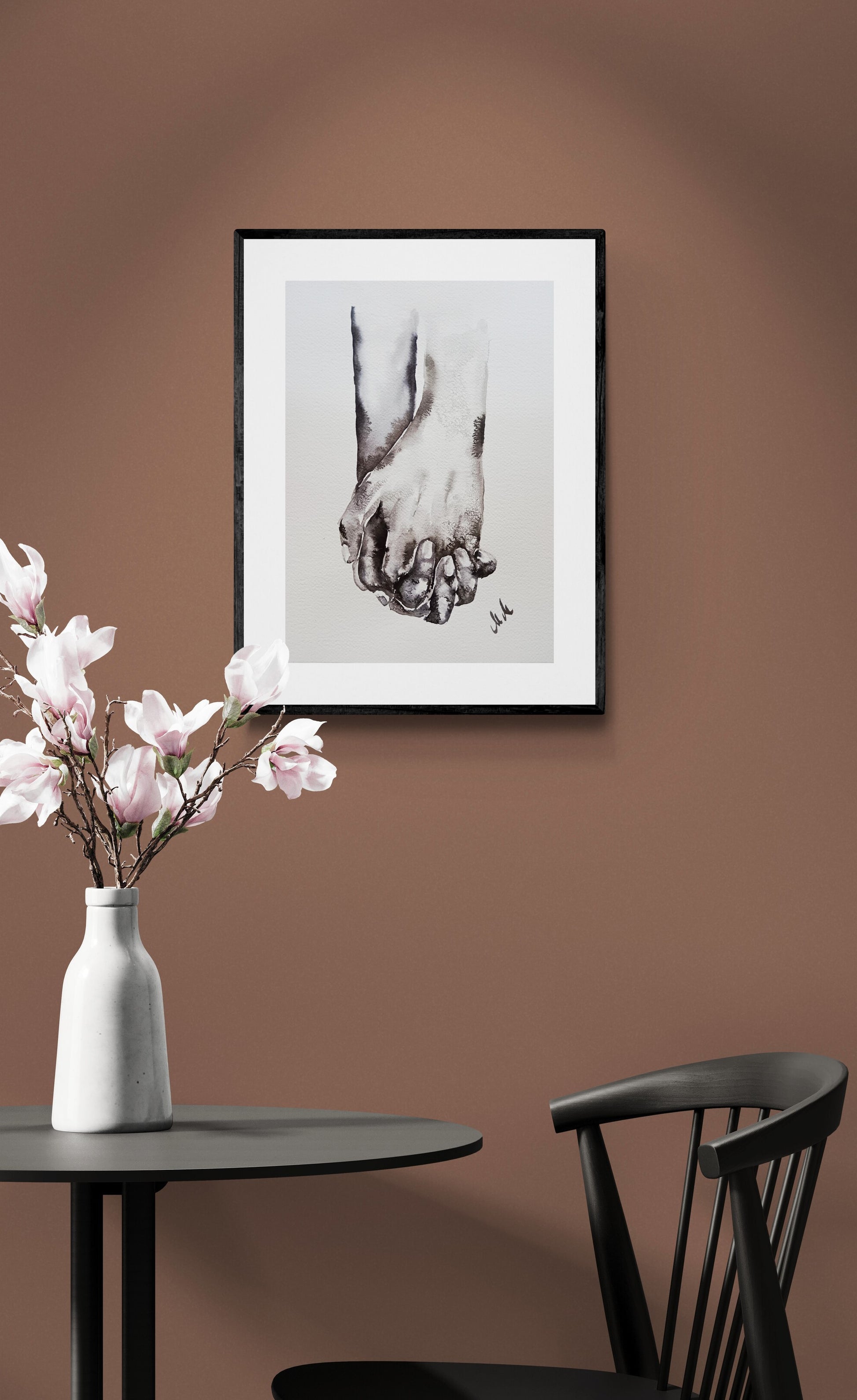 Lovers Holding Hands – Minimalist wall art - Ink Painting

This black and white wall art is a beautiful minimalist art, perfect for a modern home, Scandinavian-style space, or boho home.

Its timeless simple design makes it a versatile addition to any room: bedroom, living room and including a home office or hallway.

Ideal as a thoughtful gift for lovers, young families, or as family home wall art, it brings a sense of love and unity to any space.