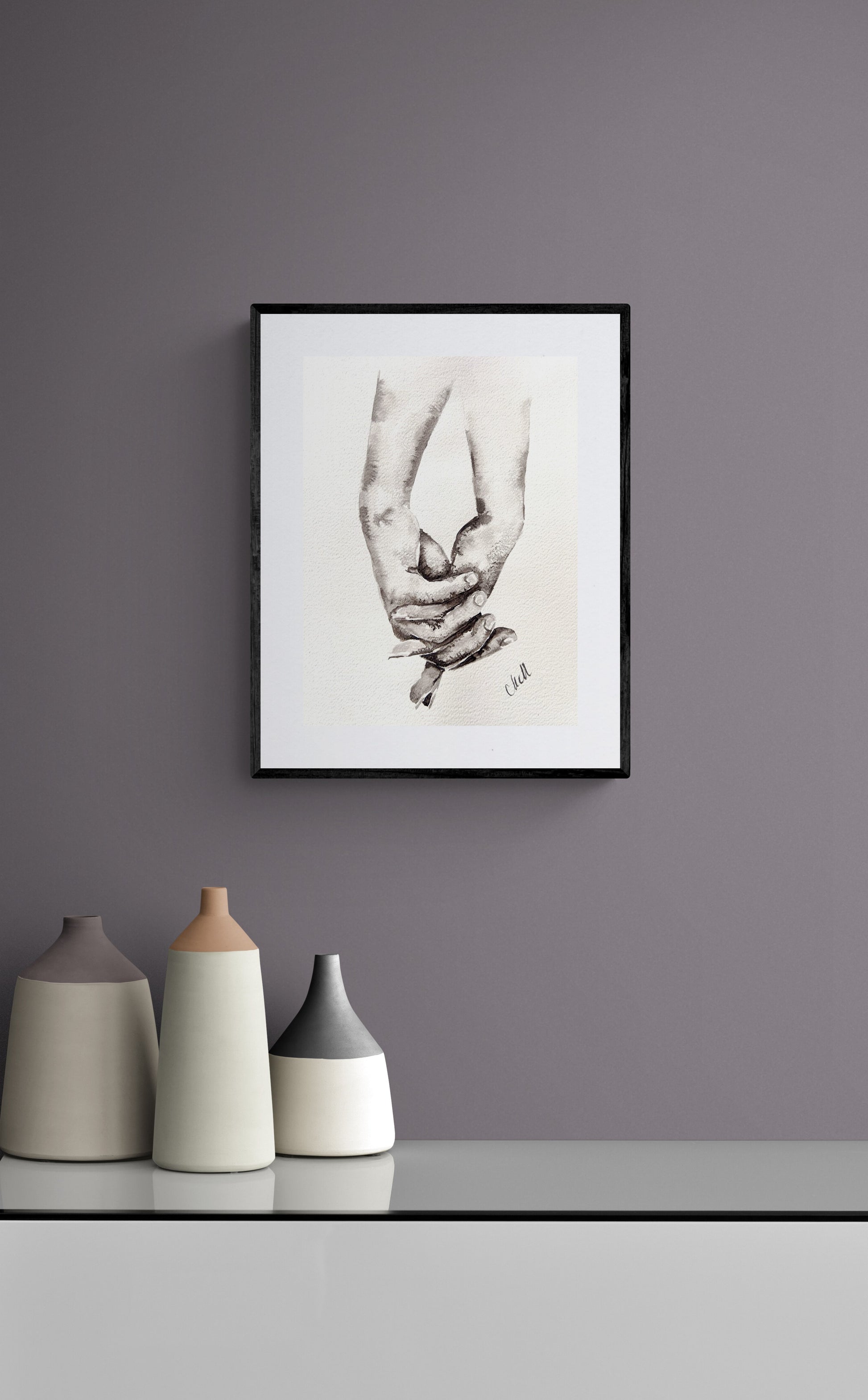 Lovers Holding Hands – Minimalist wall art - Ink Painting

This black and white wall art is a beautiful minimalist art, perfect for a modern home, Scandinavian-style space, or boho home.

Its timeless simple design makes it a versatile addition to any room: bedroom, dining room, living room and including a home office or hallway.

Ideal as a thoughtful gift for lovers, young families, or as family home wall art, it brings a sense of love and unity to any space.