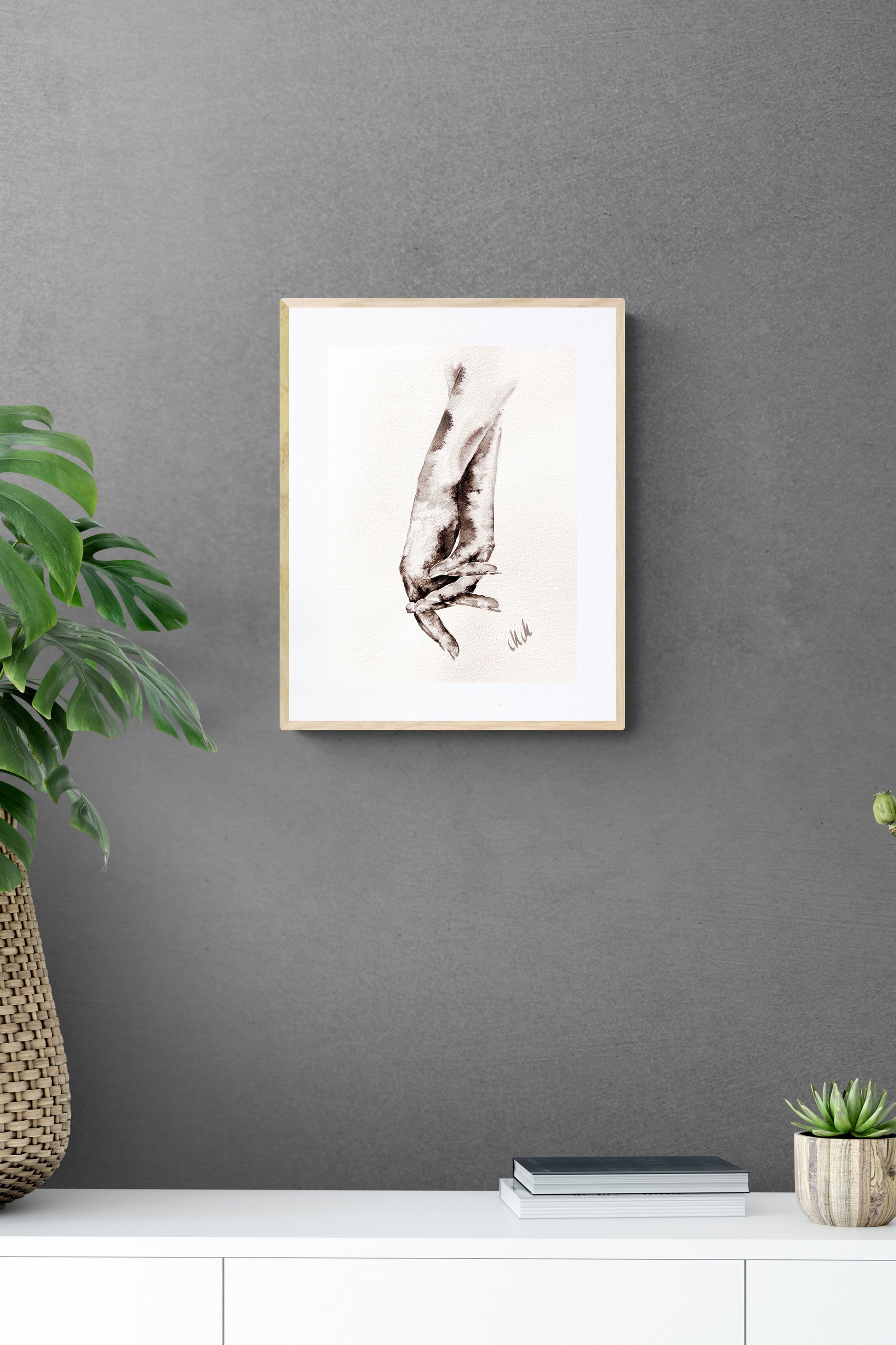 Lovers Holding Hands – Minimalist wall art - Ink Painting

This black and white wall art is a beautiful, minimalist artwork perfect for a modern home, Scandinavian-style space, or boho home.

Its timeless black and white design makes it a versatile addition to any room, including a home office or hallway.

Ideal as a thoughtful gift for couples, young families, or as family home wall art, it brings a sense of love and unity to any space.

Size: 16" x 11" (42 cm x 29 cm)
