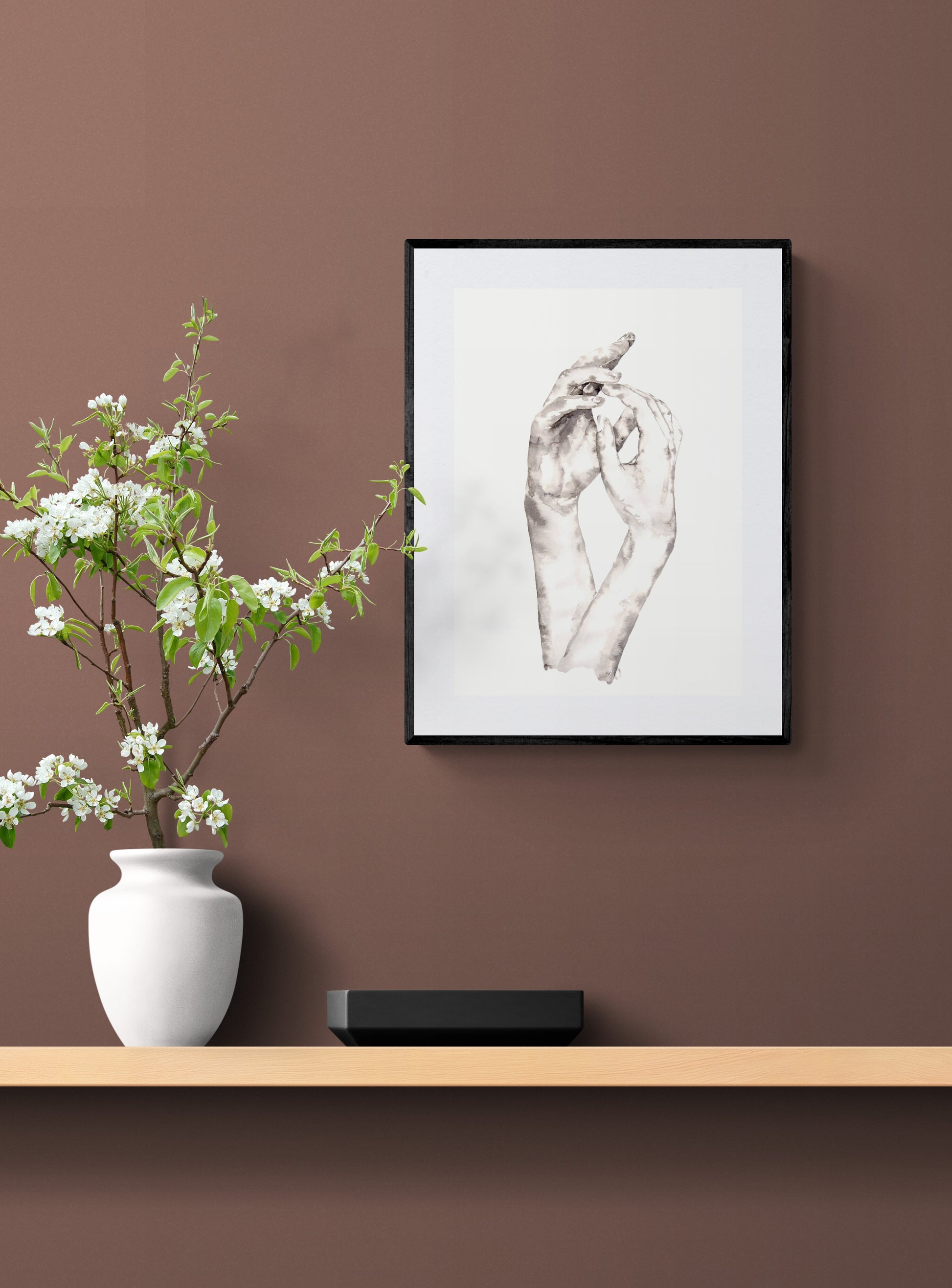 Lovers Holding Hands – Minimalist Ink Artwork - Ink Painting

This beautiful ink painting is the perfect gift for couples, symbolizing love, connection, and unity. The simple painting effortlessly complements contemporary modern home, Scandinavian style home, and boho wall art.

It’s a meaningful symbol of love, an ideal choice for lovers gift or gift for partner. This piece adds a stunning touch to any family home.

Size: 16" x 11" (42 cm x 29 cm)