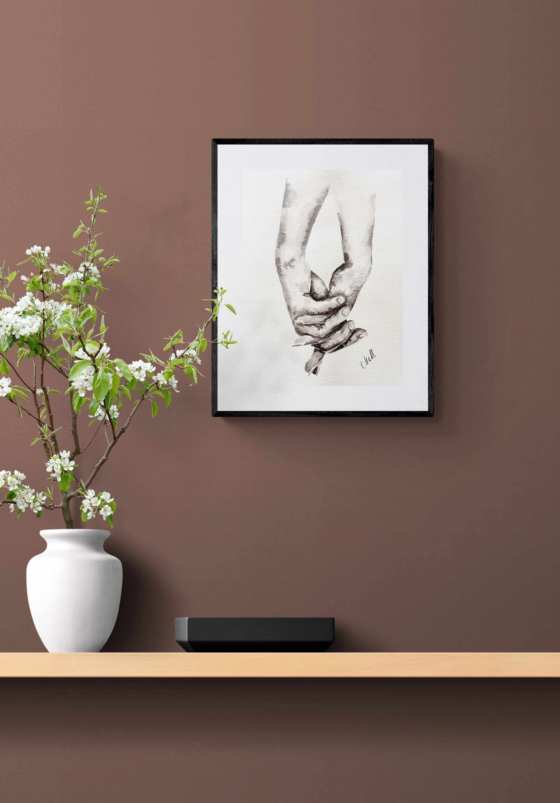 Lovers Holding Hands – Minimalist wall art - Ink Painting

This black and white wall art is a beautiful minimalist art, perfect for a modern home, Scandinavian-style space, or boho home.

Its timeless simple design makes it a versatile addition to any room: bedroom, dining room, living room and including a home office or hallway.

Ideal as a thoughtful gift for lovers, young families, or as family home wall art, it brings a sense of love and unity to any space.